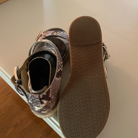 Michael Kors leather sandals, size 5,5 - Picture 5 of 7